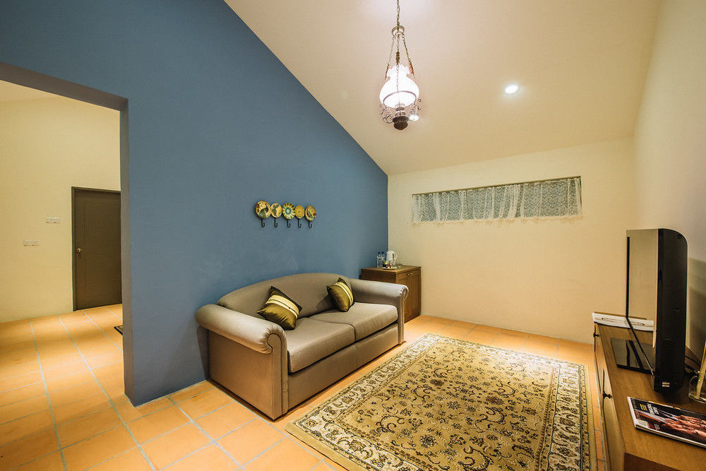 Botanica Mansion Bed & Breakfast Balik Pulau Exterior photo
